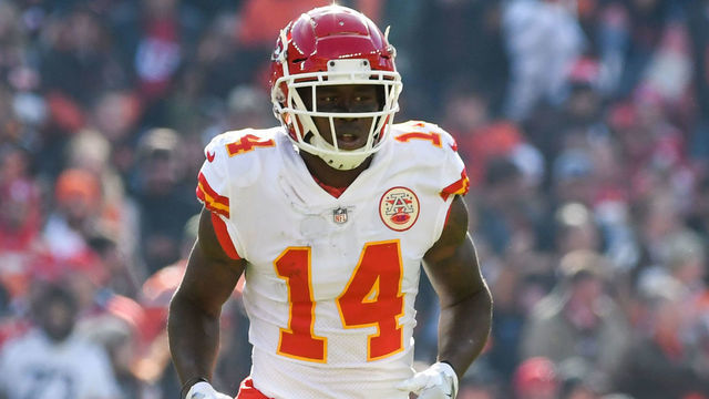 CLEVELAND, OH - NOVEMBER 4, 2018: Wide receiver Sammy Watkins #14 of the Kansas City Chiefs on the field in the second quarter of a game against the Cleveland Browns on November 4, 2018 at FirstEnergy Stadium in Cleveland, Ohio. Kansas City won 37-21. (Photo by: 2018 Nick Cammett/Diamond Images/Getty Images)