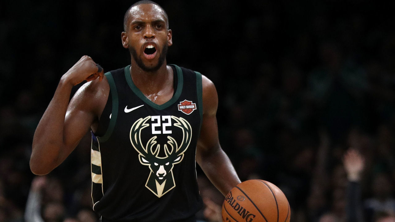 BOSTON, MA - NOVEMBER 1: Khris Middleton #22 of the Milwaukee Bucks dribbles against the Boston Celtics during the second half at TD Garden on November 1, 2018 in Boston, Massachusetts.