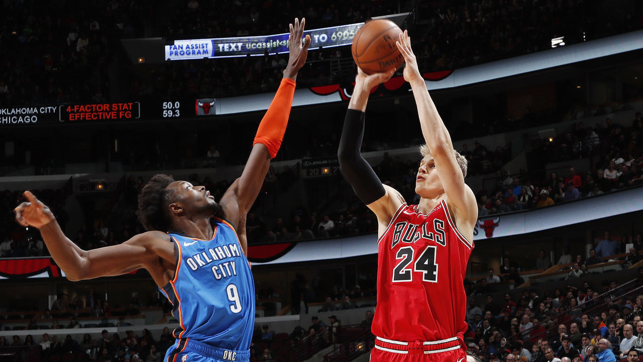 CHICAGO, IL - DECEMBER 7: Lauri Markkanen #24 of the Chicago Bulls shoots the ball against the Oklahoma City Thunder on December 7, 2018 at United Center in Chicago, Illinois. Mandatory Copyright Notice: Copyright 2018 NBAE