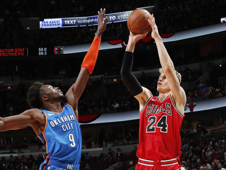 2018-19 Contenders Draft Picks Lauri Markkanen, Chicago Bulls