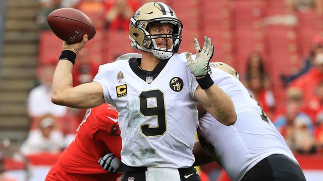 TAMPA, FLORIDA - DECEMBER 09: Drew Brees #9 of the New Orleans Saints drops back to pass during the third quarter against the Tampa Bay Buccaneers at Raymond James Stadium on December 09, 2018 in Tampa, Florida.