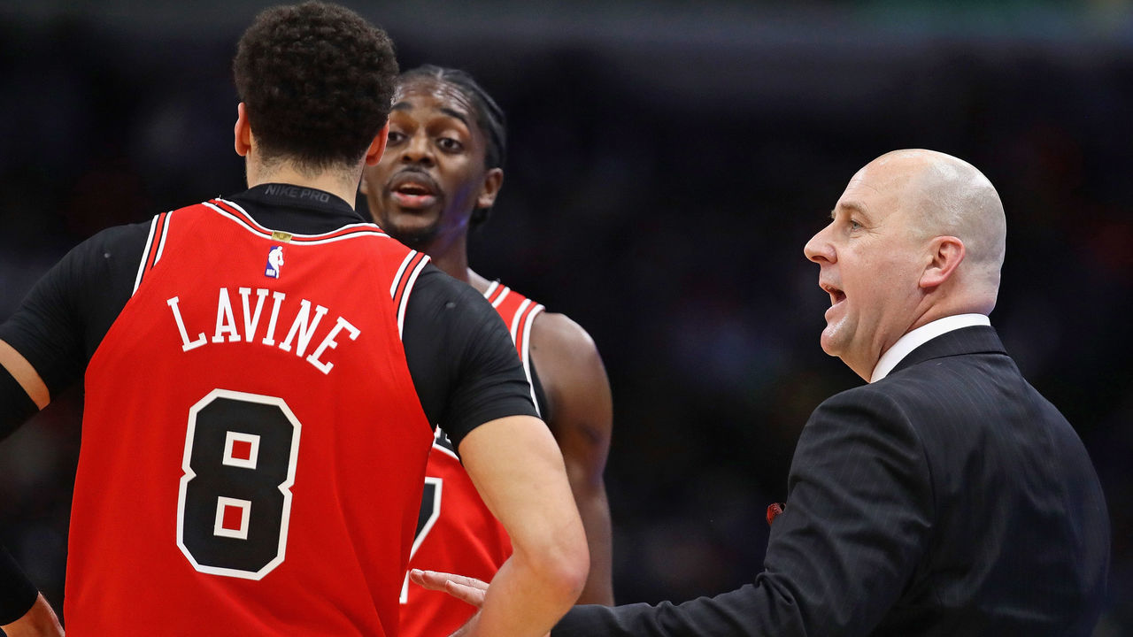 CHICAGO, ILLINOIS - DECEMBER 07: Head coach Jim Boylen of the Chicago Bulls gives instructions to Zach LaVine #8 and Justin Holiday #7 during a game against the Oklahoma City Thunder at the United Center on December 07, 2018 in Chicago, Illinois. The Bulls defeated the Thunder 114-112.