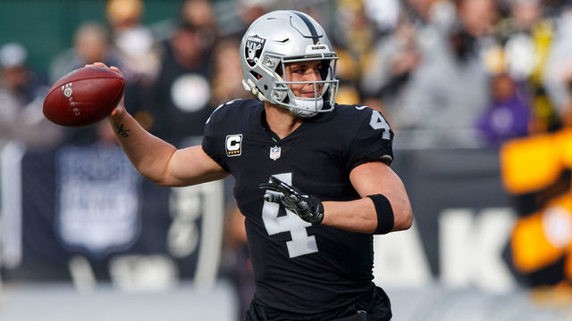 OAKLAND, CA - DECEMBER 09: Quarterback Derek Carr #4 of the Oakland Raiders passes against the Pittsburgh Steelers during the first quarter at O.co Coliseum on December 9, 2018 in Oakland, California.