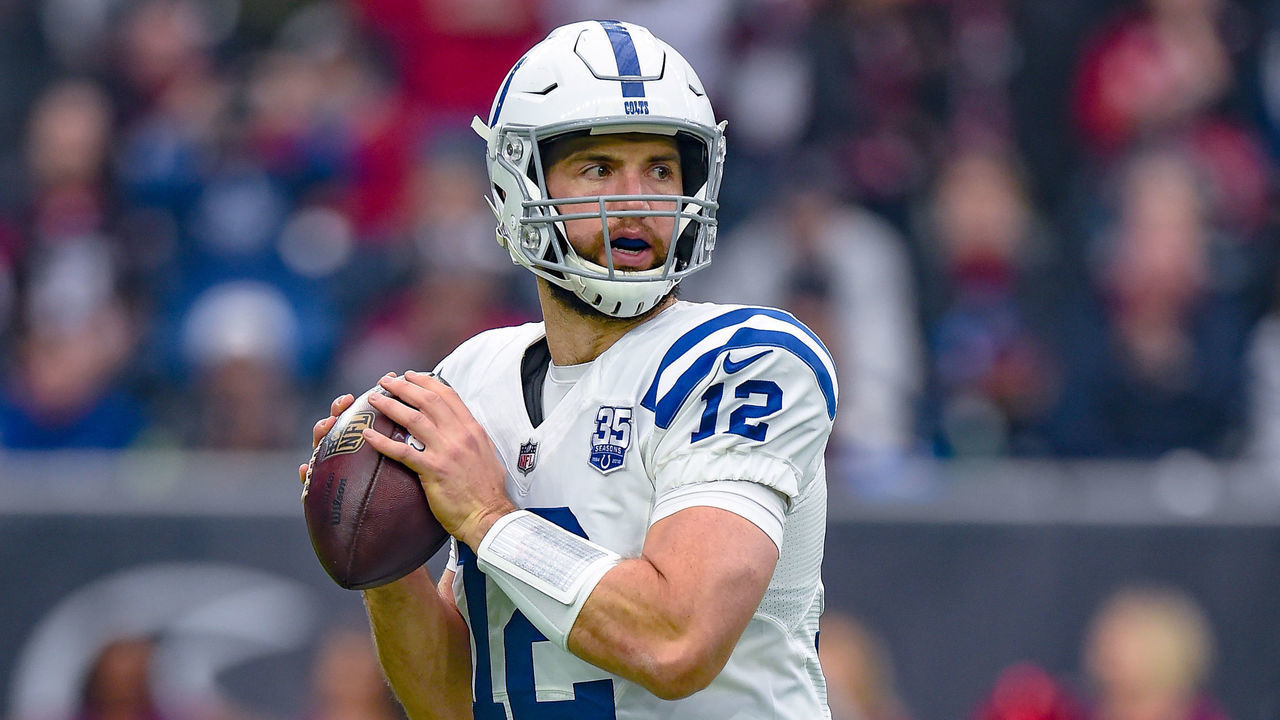 HOUSTON, TX - DECEMBER 09: Indianapolis Colts quarterback Andrew Luck (12) get ready to pass during the football game between the Indianapolis Colts and Houston Texans on December 9, 2018 at NRG Stadium in Houston, Texas.