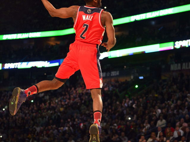VIDEO: East wins Slam Dunk Contest, Wall named Dunker of the Night