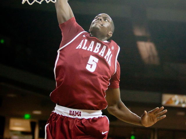 VIDEO: Tony Mitchell wins D-League Dunk Contest, Idaho's Single takes 3-Point crown