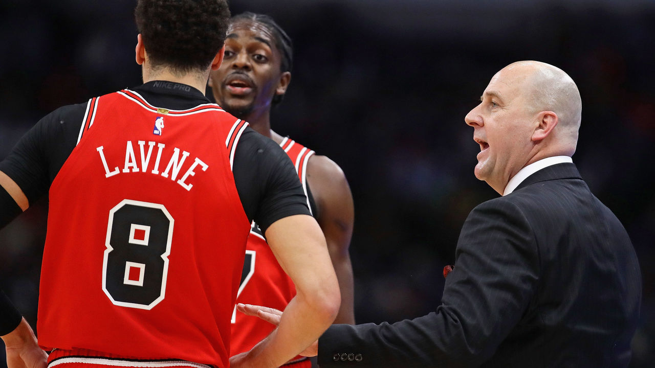 CHICAGO, ILLINOIS - DECEMBER 07: Head coach Jim Boylen of the Chicago Bulls gives instructions to Zach LaVine #8 and Justin Holiday #7 during a game against the Oklahoma City Thunder at the United Center on December 07, 2018 in Chicago, Illinois. The Bulls defeated the Thunder 114-112.