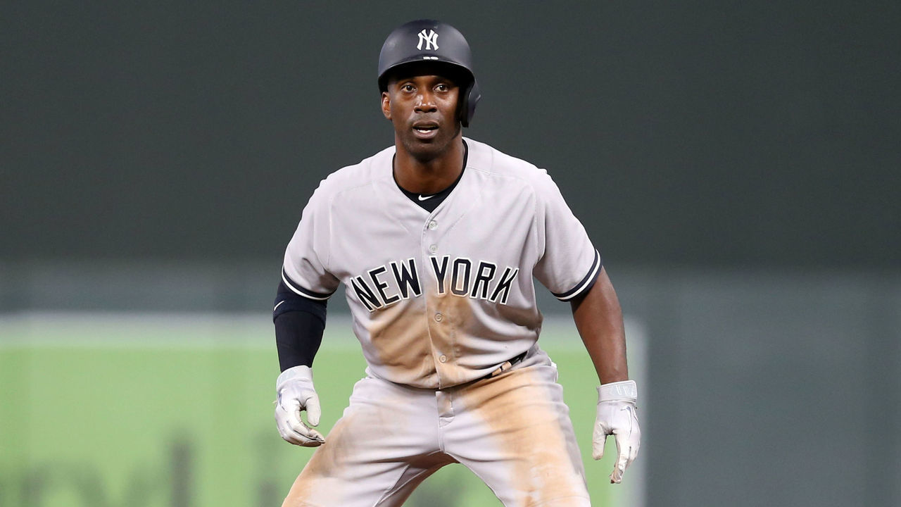 MINNEAPOLIS, MN - SEPTEMBER 10: Andrew McCutchen #26 of the New York Yankees leads off during the game against the Minnesota Twins at Target Field on Monday, September 10, 2018 in Minneapolis, Minnesota. The Yankees defeated the Twins 7-2.