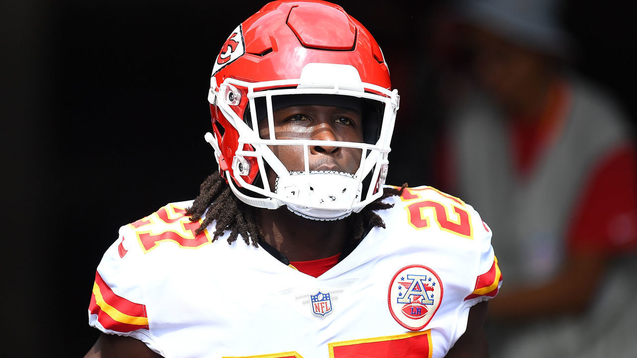 PITTSBURGH, PA - SEPTEMBER 16: Kareem Hunt #27 of the Kansas City Chiefs looks on during the game against the Pittsburgh Steelers at Heinz Field on September 16, 2018 in Pittsburgh, Pennsylvania.