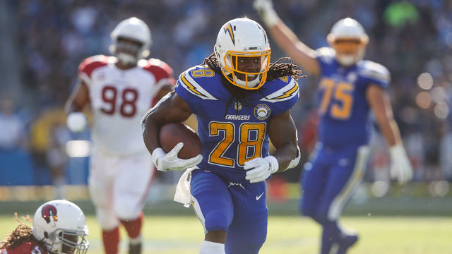 CARSON, CA - NOVEMBER 25: Running back Melvin Gordon #28 of the Los Angeles Chargers makes a run play in the second quarter against the Arizona Cardinals at StubHub Center on November 25, 2018 in Carson, California.