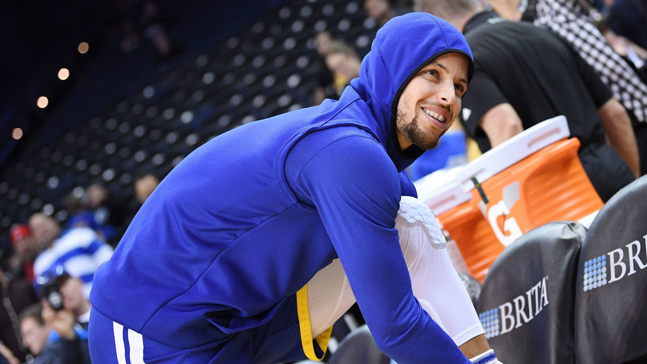 OAKLAND, CA - DECEMBER 10: the sneakers of Stephen Curry #30 of the Golden State Warriors are seen against the Minnesota Timberwolves on December 10, 2018 at ORACLE Arena in Oakland, California. NOTE TO USER: User expressly acknowledges and agrees that, by downloading and or using this photograph, user is consenting to the terms and conditions of Getty Images License Agreement. Mandatory Copyright Notice: Copyright 2018 NBAE