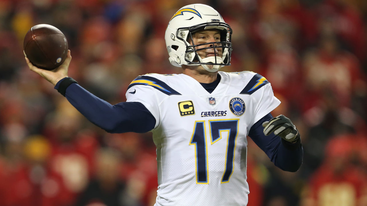 KANSAS CITY, MO - DECEMBER 13: Los Angeles Chargers quarterback Philip Rivers (17) throws a pass in the first quarter of an NFL game between the Los Angeles Chargers and Kansas City Chiefs on December 13, 2018 at Arrowhead Stadium in Kansas City, MO.