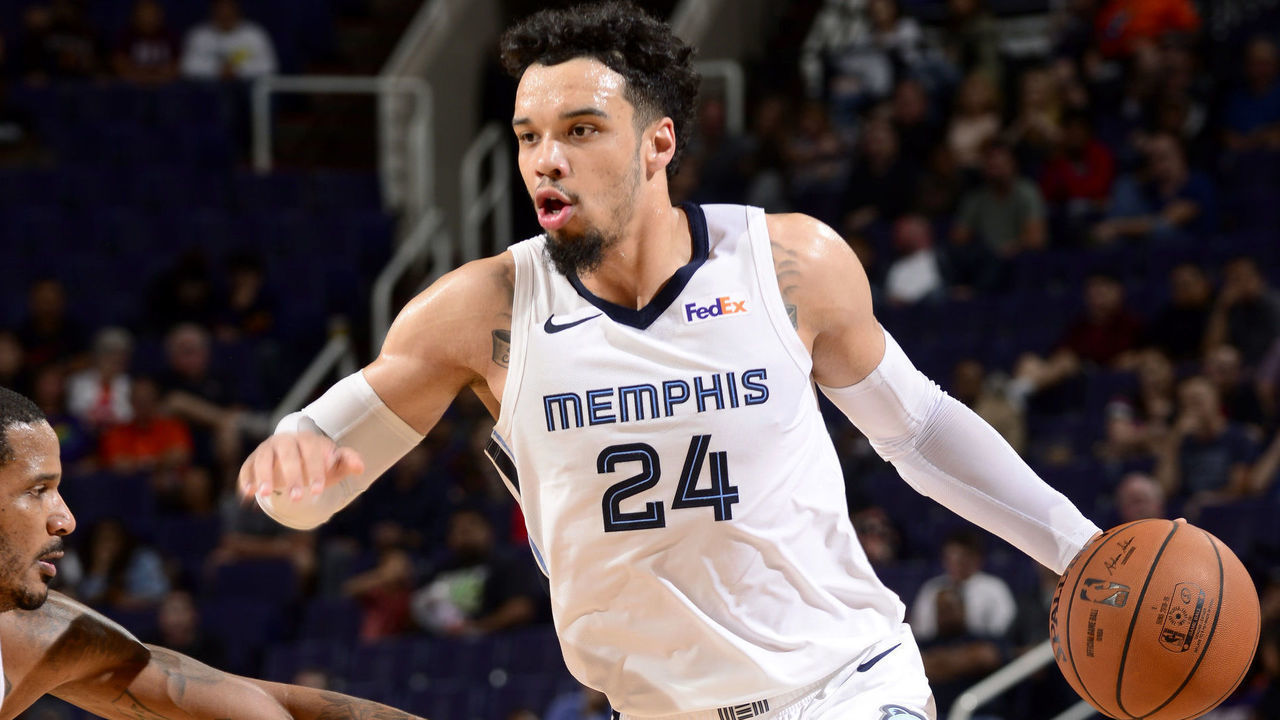 PHOENIX, AZ - NOVEMBER 4: Dillon Brooks #24 of the Memphis Grizzlies handles the ball against the Phoenix Suns on November 4, 2018 at Talking Stick Resort Arena in Phoenix, Arizona. NOTE TO USER: User expressly acknowledges and agrees that, by downloading and/or using this photograph, user is consenting to the terms and conditions of the Getty Images License Agreement. Mandatory Copyright Notice: Copyright 2018 NBAE