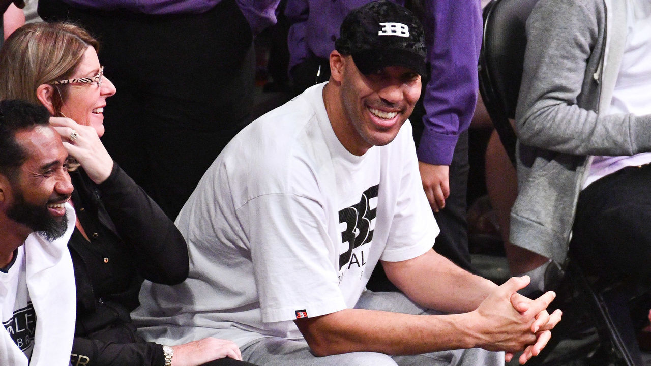 LOS ANGELES, CALIFORNIA - NOVEMBER 25: LaVar Ball attends a basketball game between the Los Angeles Lakers and the Orlando Magic at Staples Center on November 25, 2018 in Los Angeles, California.