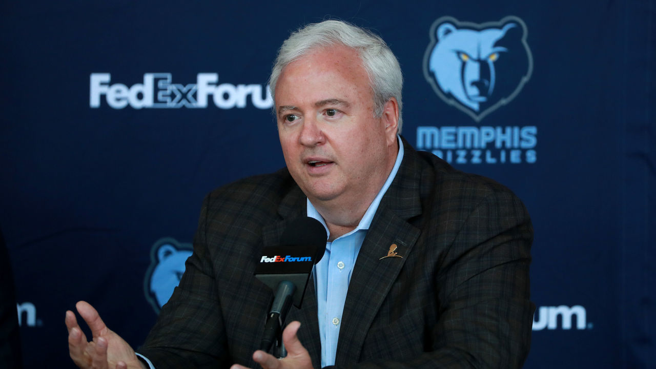 MEMPHIS, TN - SEPTEMBER 17: Chris Wallace, General Manager of the Memphis Grizzlies, helps introduce new players during a press conference on September 17, 2018 at FedExForum in Memphis, Tennessee. Mandatory Copyright Notice: Copyright 2018 NBAE