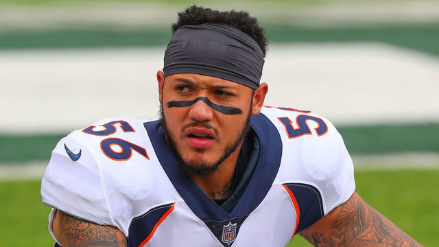 EAST RUTHERFORD, NJ - OCTOBER 07: Denver Broncos linebacker Shane Ray (56) during warm ups prior to the National Football League game between the New York Jets and the Denver Broncos on October 7, 2018 at MetLife Stadium in East Rutherford, NJ.