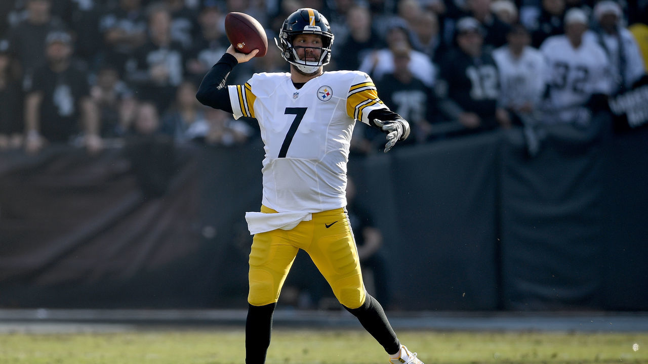 OAKLAND, CA - DECEMBER 09: Ben Roethlisberger #7 of the Pittsburgh Steelers looks to pass against the Oakland Raiders during the first half of their NFL football game at Oakland-Alameda County Coliseum on December 9, 2018 in Oakland, California.