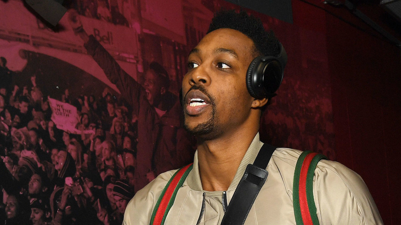 TORONTO, CANADA - NOVEMBER 23: Dwight Howard #21 of the Washington Wizards arrives before the game against the Toronto Raptors on November 23, 2018 at the Scotiabank Arena in Toronto, Ontario, Canada. Mandatory Copyright Notice: Copyright 2018 NBAE