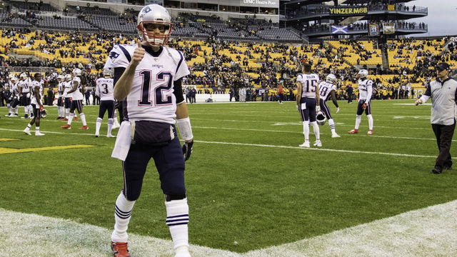 PITTSBURGH, PA -DECEMBER 16: New England Patriots quarterback Tom Brady (12) gives a thumbs up to a fan during the NFL football game between the New England Patriots and the Pittsburgh Steelers on December 16, 2018 at Heinz Field in Pittsburgh, PA.
