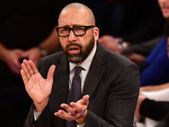 NEW YORK, NY - DECEMBER 17: David Fizdale applauds during the Phoenix Suns v New York Knicks game at Madison Square Garden on December 17, 2018 in New York City.