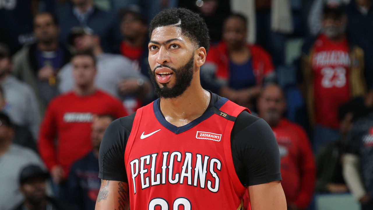 NEW ORLEANS, LA - DECEMBER 12: Anthony Davis #23 New Orleans Pelicans smiles during a game against the Oklahoma City Thunder on December 12, 2018 at the Smoothie King Center in New Orleans, Louisiana. Mandatory Copyright Notice: Copyright 2018 NBAE