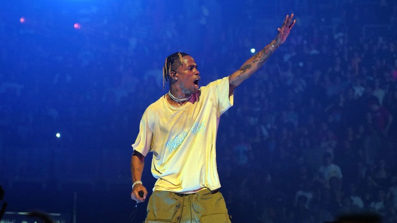 MIAMI, FL - NOVEMBER 11: Travis Scott is seen performing on stage during the Astroworld concert at the AmericanAirlines Arena on November 11, 2018 in Miami, Florida.