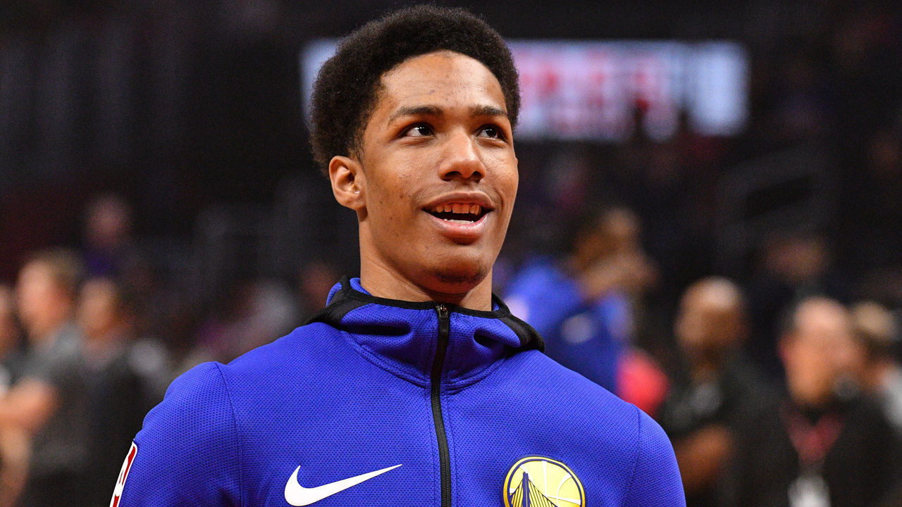 LOS ANGELES, CA - JANUARY 06: Golden State Warriors Guard Patrick McCaw (0) looks on before an NBA game between the Golden State Warriors and the Los Angeles Clippers on January 06, 2018 at STAPLES Center in Los Angeles, CA.