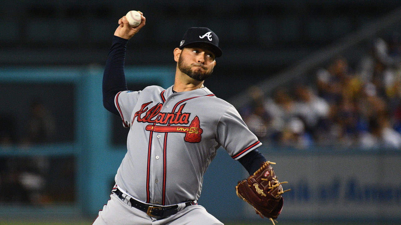 LOS ANGELES, CA - OCTOBER 05: Atlanta Braves pitcher Anibal Sanchez (19) throws a pitch during Game 2 of the 2018 National League Division Series between the Atlanta Braves and the Los Angeles Dodgers on October 5, 2018 at Dodger Stadium in Los Angeles, CA.