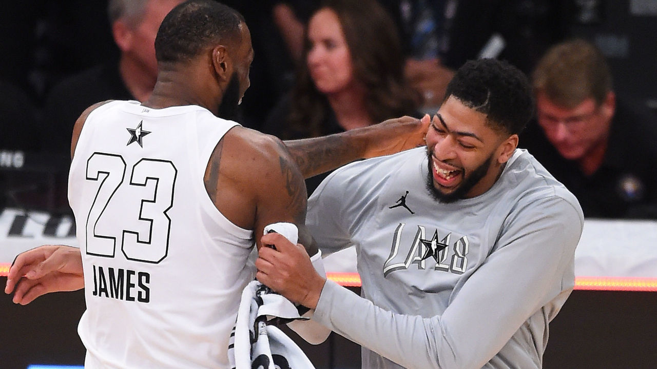 LOS ANGELES, CA - FEBRUARY 18: LeBron James #23 and Anthony Davis #23 of Team LeBron celebrate after winning the NBA All-Star Game 2018 at Staples Center on February 18, 2018 in Los Angeles, California.