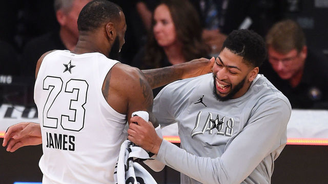 LOS ANGELES, CA - FEBRUARY 18: LeBron James #23 and Anthony Davis #23 of Team LeBron celebrate after winning the NBA All-Star Game 2018 at Staples Center on February 18, 2018 in Los Angeles, California.