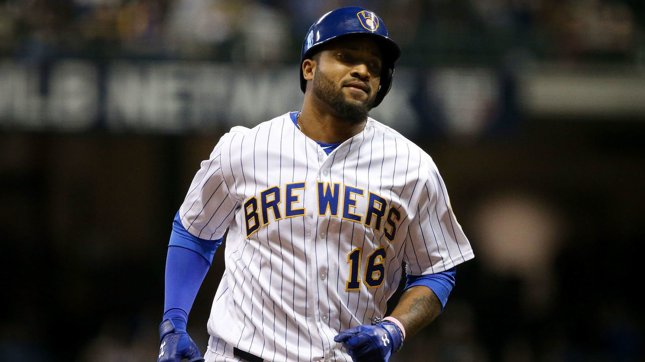MILWAUKEE, WI - MAY 04: Domingo Santana #16 of the Milwaukee Brewers rounds the bases after hitting a home run in the sixth inning against the Pittsburgh Pirates at Miller Park on May 4, 2018 in Milwaukee, Wisconsin.