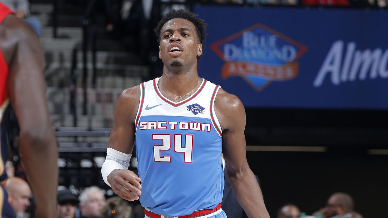 SACRAMENTO, CA - DECEMBER 23: Buddy Hield #24 of the Sacramento Kings dribbles downcourt against the New Orleans Pelicans on December 23, 2018 at Golden 1 Center in Sacramento, California. Mandatory Copyright Notice: Copyright 2018 NBAE
