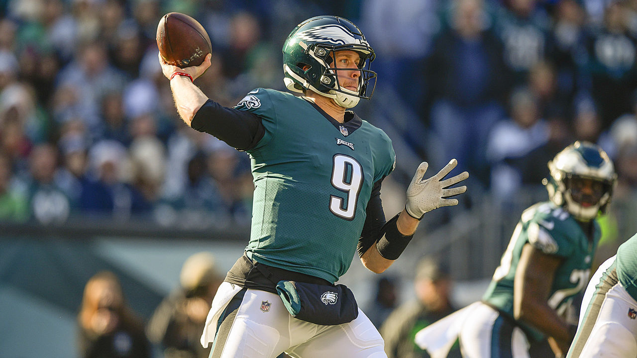 PHILADELPHIA, PA - DECEMBER 23: Philadelphia Eagles quarterback Nick Foles (9) pulls back to pass during the NFL game between the Houston Texans and the Philadelphia Eagles on December 23, 2018 at Lincoln Financial Field in Philadelphia PA.