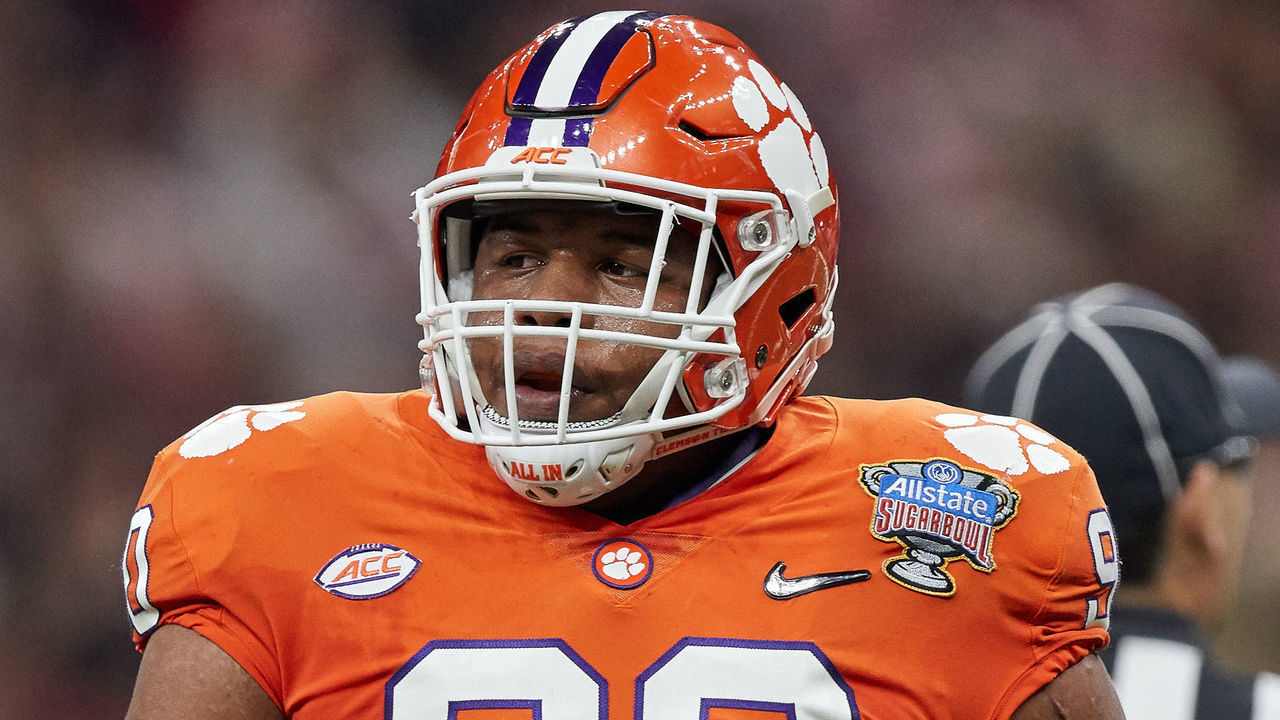 NEW ORLEANS, LA - JANUARY 01: Clemson Tigers defensive tackle Dexter Lawrence (90) looks on during the College Football Playoff Semifinal at the Allstate Sugar Bowl between the Alabama Crimson Tide and Clemson Tigers on January 1, 2018, at the Mercedes-Benz Superdome in New Orleans, LA.