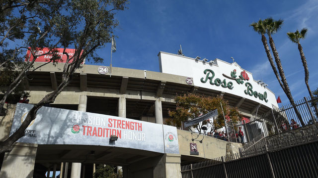 PASADENA, CA - JANUARY 01: A general view of the Rose Bowl before the College Football Playoff Semifinal at the Rose Bowl Game between the Georgia Bulldogs and Oklahoma Sooners on January 1, 2018, at the Rose Bowl in Pasadena, CA.
