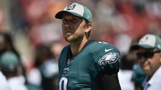 TAMPA, FL - SEPTEMBER 16: Philadelphia Eagles quarterback Nick Foles (9) prior to an NFL game between the Philadelphia Eagles and the Tampa Bay Buccaneers on September 16, 2018, at Raymond James Stadium in Tampa, FL.