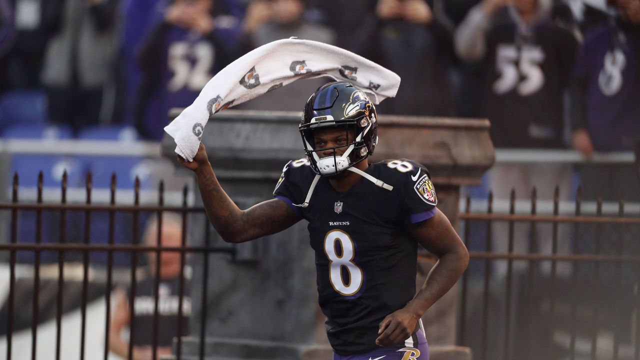 BALTIMORE, MARYLAND - DECEMBER 30: Quarterback Lamar Jackson #8 of the Baltimore Ravens takes the field prior to the game against the Cleveland Browns at M&T Bank Stadium on December 30, 2018 in Baltimore, Maryland.