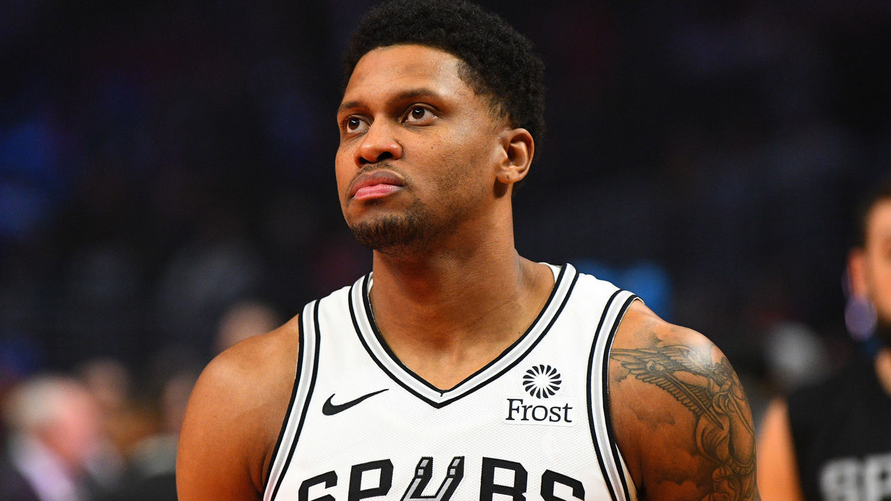 LOS ANGELES, CA - DECEMBER 29: San Antonio Spurs Forward Rudy Gay (22) looks on before a NBA game between the San Antonio Spurs and the Los Angeles Clippers on December 29, 2018 at STAPLES Center in Los Angeles, CA.
