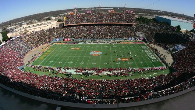 DALLAS - JANUARY 1: A general view of the field taken during the AT&T Cotton Bowl Classic between the Arkansas Razorbacks and the Missouri Tigerson January 1, 2008 at the Cotton Bowl in Dallas, Texas.