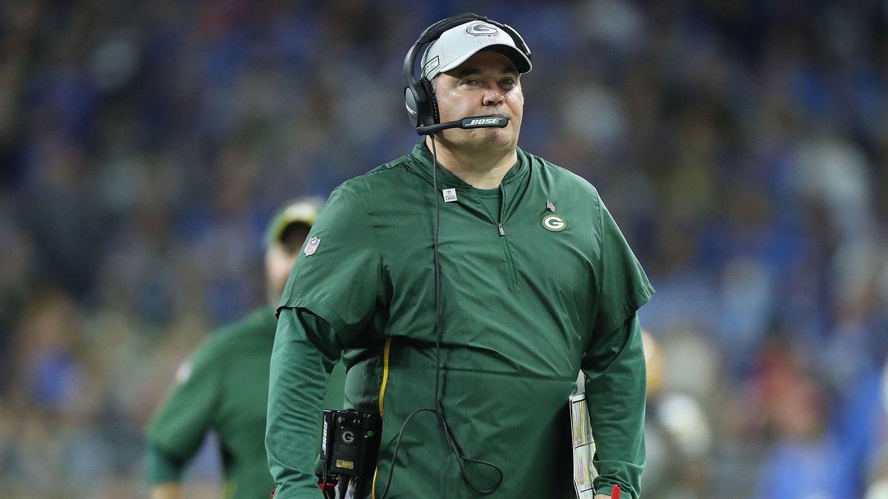 DETROIT, MI - OCTOBER 07: Green Bay Packers head football coach Mike McCarthy watches the warms ups prior to the start of the game against the Detroit Lions at Ford Field on October 7, 2018 in Detroit, Michigan. The Lions defeated the Packers 31-23. ** Mike McCarthy **