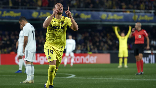 VILLAREAL, SPAIN - JANUARY 03: Santi Cazorla of Villarreal celebrates after scoring his sides first goal during the La Liga match between Villarreal CF and Real Madrid CF at Estadio de la Ceramica on January 03, 2019 in Villareal, Spain.