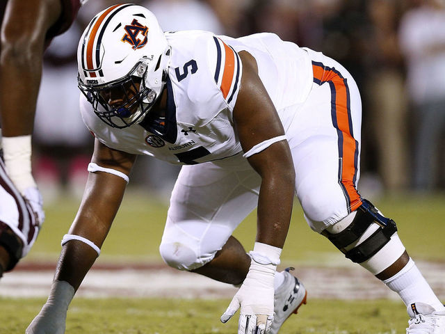 Panthers Add Derrick Brown To D Line With 7th Pick Thescore Com
