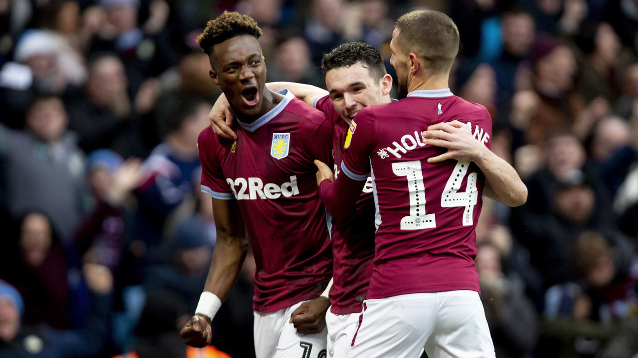 BIRMINGHAM, ENGLAND - DECEMBER 23: Tammy Abraham of Aston Villa scores for Aston Villa during Sky Bet Championship match between Aston Villa and Leeds United at Villa Park on December 23, 2018 in Birmingham, England.