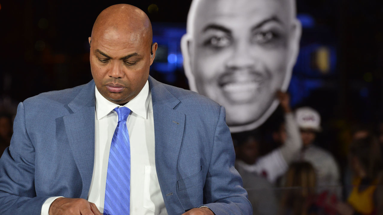 CLEVELAND, OH - OCTOBER 25: A close up shot of NBA TNT Analyst, Charles Barkley getting ready on set for the show before the New York Knicks game against the Cleveland Cavaliers on October 25, 2016 at Quicken Loans Arena in Cleveland, Ohio. Mandatory Copyright Notice: Copyright 2016 NBAE