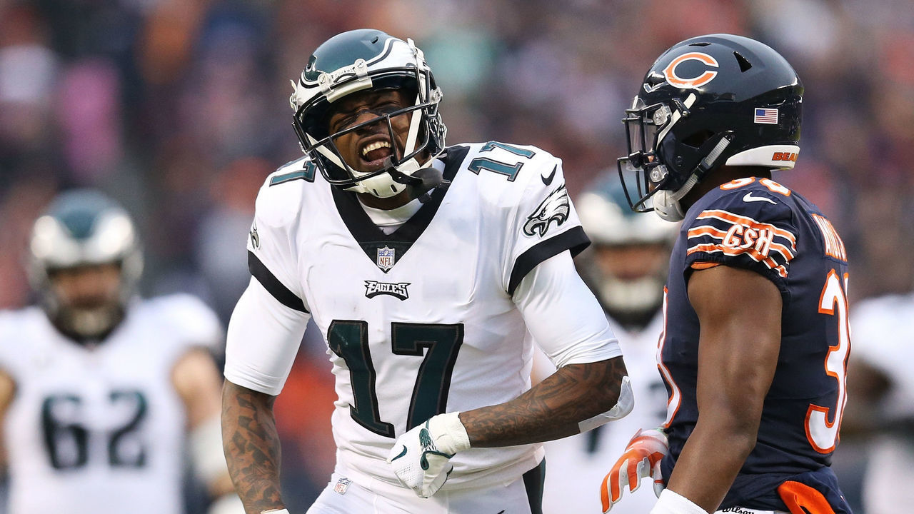 CHICAGO, ILLINOIS - JANUARY 06: Alshon Jeffery #17 of the Philadelphia Eagles reacts in the first quarter against the Chicago Bears of the NFC Wild Card Playoff game at Soldier Field on January 06, 2019 in Chicago, Illinois.