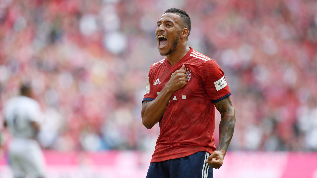 15 September 2018, Bavaria, Munich: 15 September 2018, Germany, Munich: Soccer: Bundesliga, Bayern Munich vs Bayer Leverkusen, 3rd matchday in the Allianz Arena. Corentin Tolisso of Bavaria celebrates his 1-1 goal. Photo: Tobias Hase/dpa - IMPORTANT NOTICE: DFL an d DFB regulations prohibit any use of photographs as image sequences and/or quasi-video.