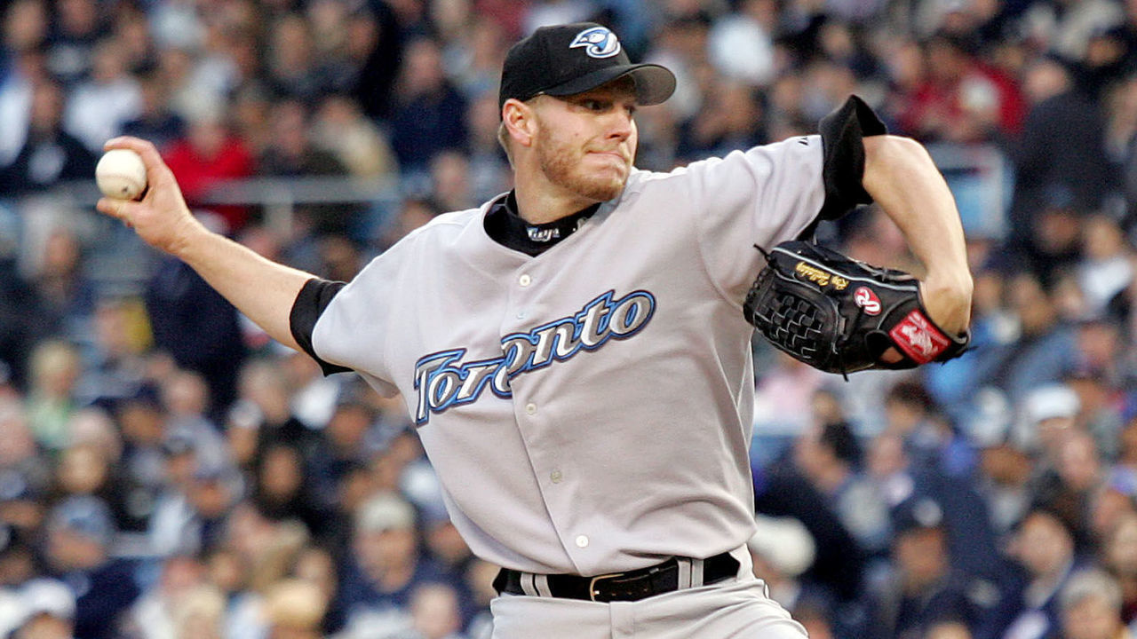 Blue Jays pitcher Roy Halladay delivers in the first inning against New YOrk at Yankee Stadium in New York, April 29, 2005