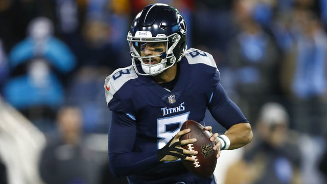 NASHVILLE, TN - DECEMBER 6: Marcus Mariota #8 of the Tennessee Titans runs with the ball against the Jacksonville Jaguars during the first quarter at Nissan Stadium on December 6, 2018 in Nashville, Tennessee.