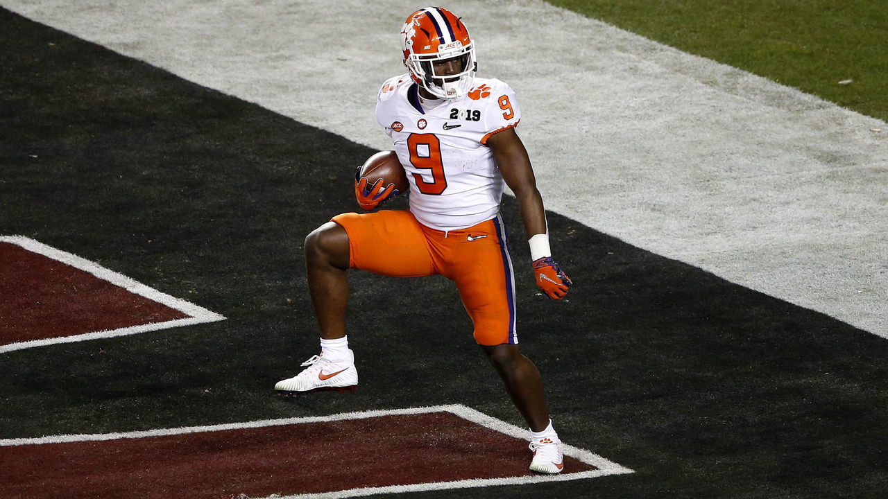 SANTA CLARA, CALIFORNIA - JANUARY 07: Travis Etienne #9 of the Clemson Tigers celebrates his second quarter touchdown against the Alabama Crimson Tide in the College Football Playoff National Championship at Levi's Stadium on January 07, 2019 in Santa Clara, California.