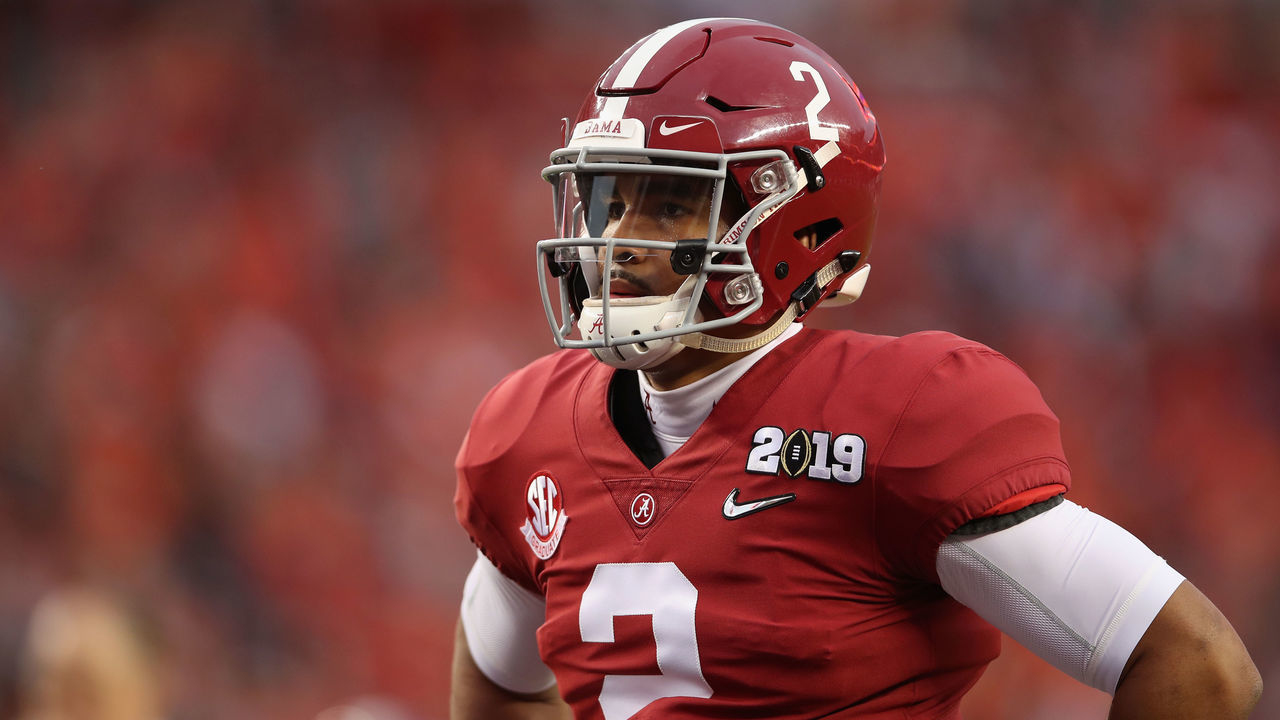 SANTA CLARA, CA - JANUARY 07: Jalen Hurts #2 of the Alabama Crimson Tide warms up prior to the CFP National Championship against the Clemson Tigers presented by AT&T at Levi's Stadium on January 7, 2019 in Santa Clara, California.